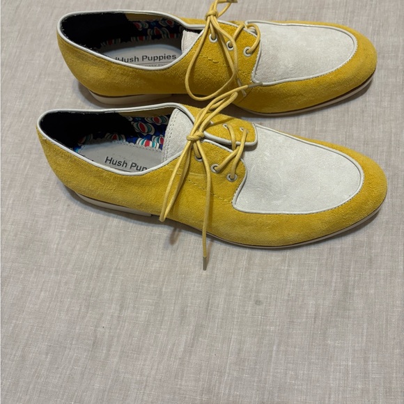 Yellow and White Two-Tone Oxfords Brand New  NEVER WORN - Picture 2 of 7